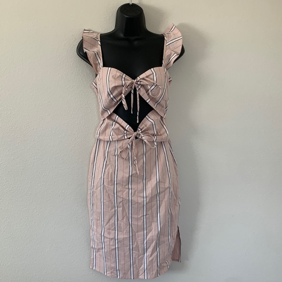 WAYF Verona Cutout Side Slit Midi Dress in Coral Stripe - Picture 6 of 14